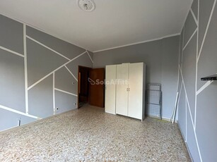 Stanza in Affitto a Modena, 280€, 90 m²