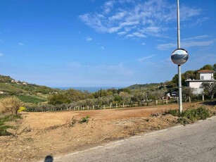 terreno residenziale in vendita a Colonnella