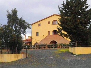 Trilocale a Montecatini Val di Cecina, 1 bagno, giardino privato