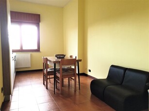 Trilocale in Affitto a Catanzaro, zona Lido Corso, 2'200€, 90 m², arredato