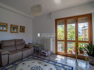 Trilocale in Vendita a Lecco, 175'000€, 90 m²