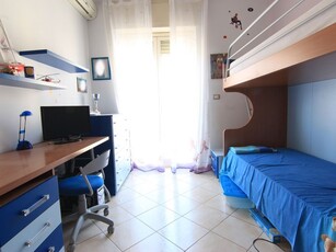 Trilocale in Vendita a Siracusa, zona Viale Tunisi, 95'000€, 88 m²