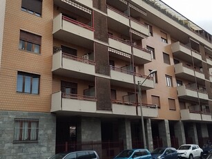 Trilocale in Vendita a Torino, 130'000€, 82 m²