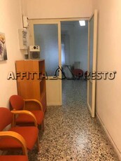 Ufficio in Affitto ad Livorno - 180 Euro