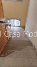 ufficio in Affitto ad Modena - 1200 Euro