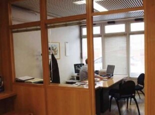 Ufficio in Affitto ad Ronchi Dei Legionari - 1300 Euro al mese