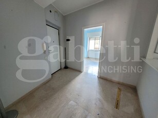 Ufficio in Vendita a Siracusa, 99'000€, 110 m²