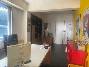 Ufficio / Studio in affitto a Corciano - Zona: Ellera