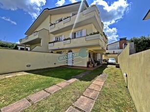 Villa a schiera in vendita a Viareggio