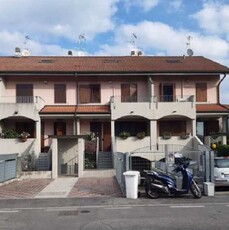 Villa a Schiera in Vendita ad Segrate - 247500 Euro