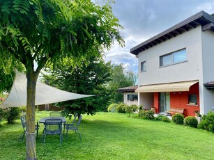 Villa a Ziano Piacentino, 4 locali, 3 bagni, giardino privato, 248 m²