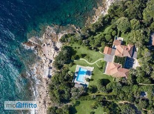 Villa arredata con terrazzo Porto rotondo