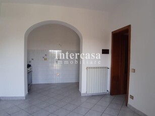 Villa bifamiliare in Vendita a Pisa, 375'000€, 160 m², con Box