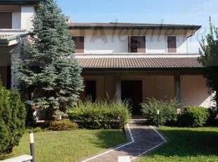 Villa Bifamiliare in Vendita ad Arzignano - 153000 Euro