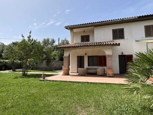 Villa Bifamiliare in Vendita ad San Giovanni a Piro - 218000 Euro