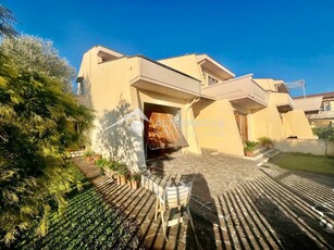 Villa con giardino, Pisa la vettola