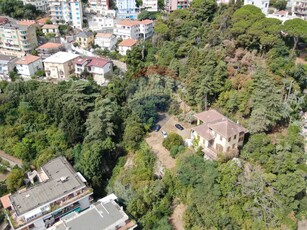 Villa con terrazzo a Albissola Marina