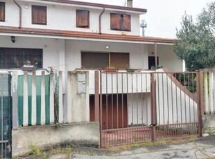 Villa in affitto a Trezzano Sul Naviglio