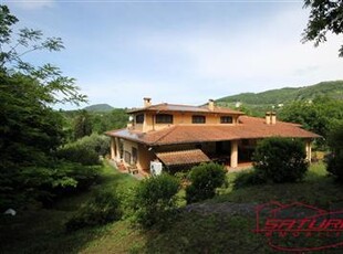 Villa in buono stato di 350 mq. a San Concordio Di Moriano