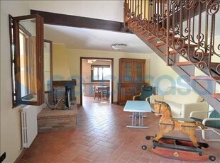 Villa in ottime condizioni, in vendita in Borzano, Albinea