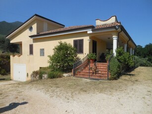 villa in vendita a Alife