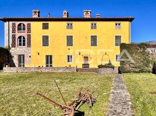 villa in vendita a Capannori