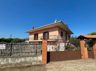 Villa in vendita a Carinola - Zona: Nocelleto