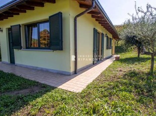 Villa in Vendita a Ello - 480000 Euro