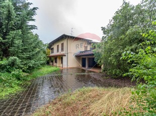 Villa in vendita a Gottolengo