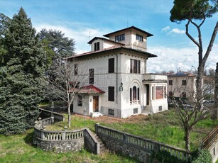 Villa in vendita a Lucca