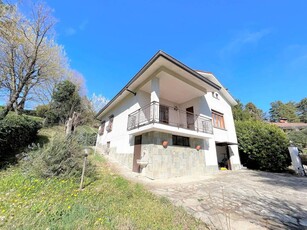 Villa in vendita a Pietra Marazzi