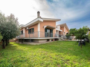 Villa in vendita a Roma