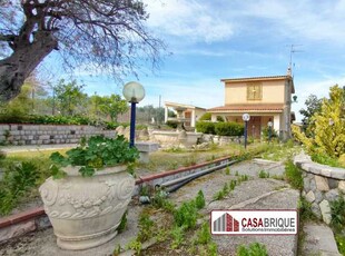 Villa in Vendita ad Casteldaccia - 249000 Euro