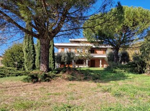 Villa in Vendita ad Castiglione del Lago - 450000 Euro