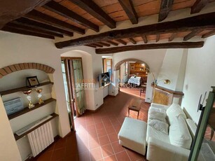 Villa in Vendita ad Forte Dei Marmi - 1500000 Euro