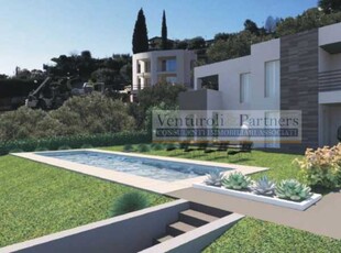 Villa in Vendita ad Padenghe sul Garda - 800000 Euro