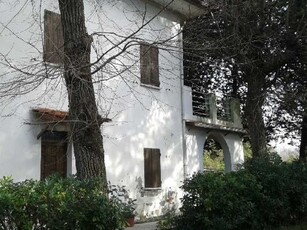 Villa in Vendita ad Pesaro - 650000 Euro