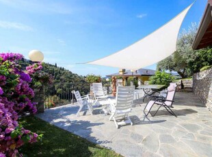 Villa in Vendita ad Rapallo - 875000 Euro