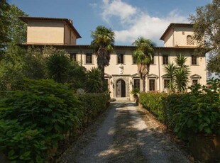 Villa in Vendita ad San Giuliano Terme - 3000000 Euro