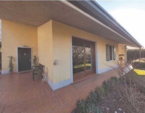Villa in Vendita ad Sona - 456750 Euro