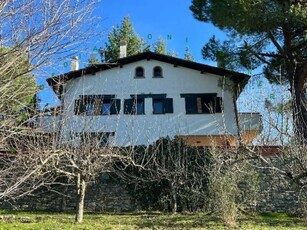 Villa in Vendita ad Vicchio - 270000 Euro
