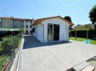 Villa Singola in Vendita ad Capannori - 220000 Euro