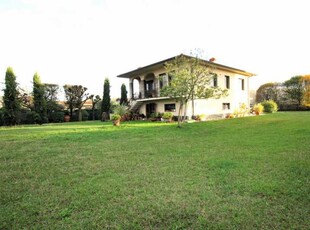 Villa Singola in Vendita ad Capannori - 500000 Euro