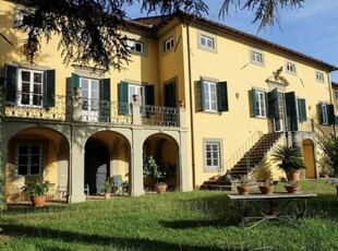 Villa Singola in Vendita ad Lucca - 1350000 Euro