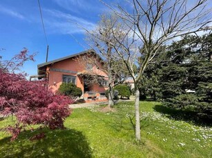 Villa Singola in Vendita ad Mortara - 190000 Euro