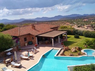 Villa unifamiliare in vendita a Loiri Porto San Paolo