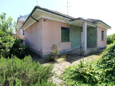 casa in vendita a Novara