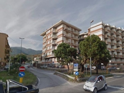 Quadrilocale in Strada statale 114 36, Messina, 1 bagno, 120 m²