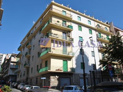 Quadrilocale in Via Pippo Romeo n° 4, Messina, 1 bagno, 130 m²