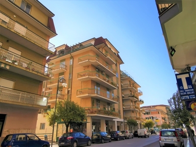 Quadrilocale in Via XXIV Maggio, Isernia, 2 bagni, 167 m², 4° piano